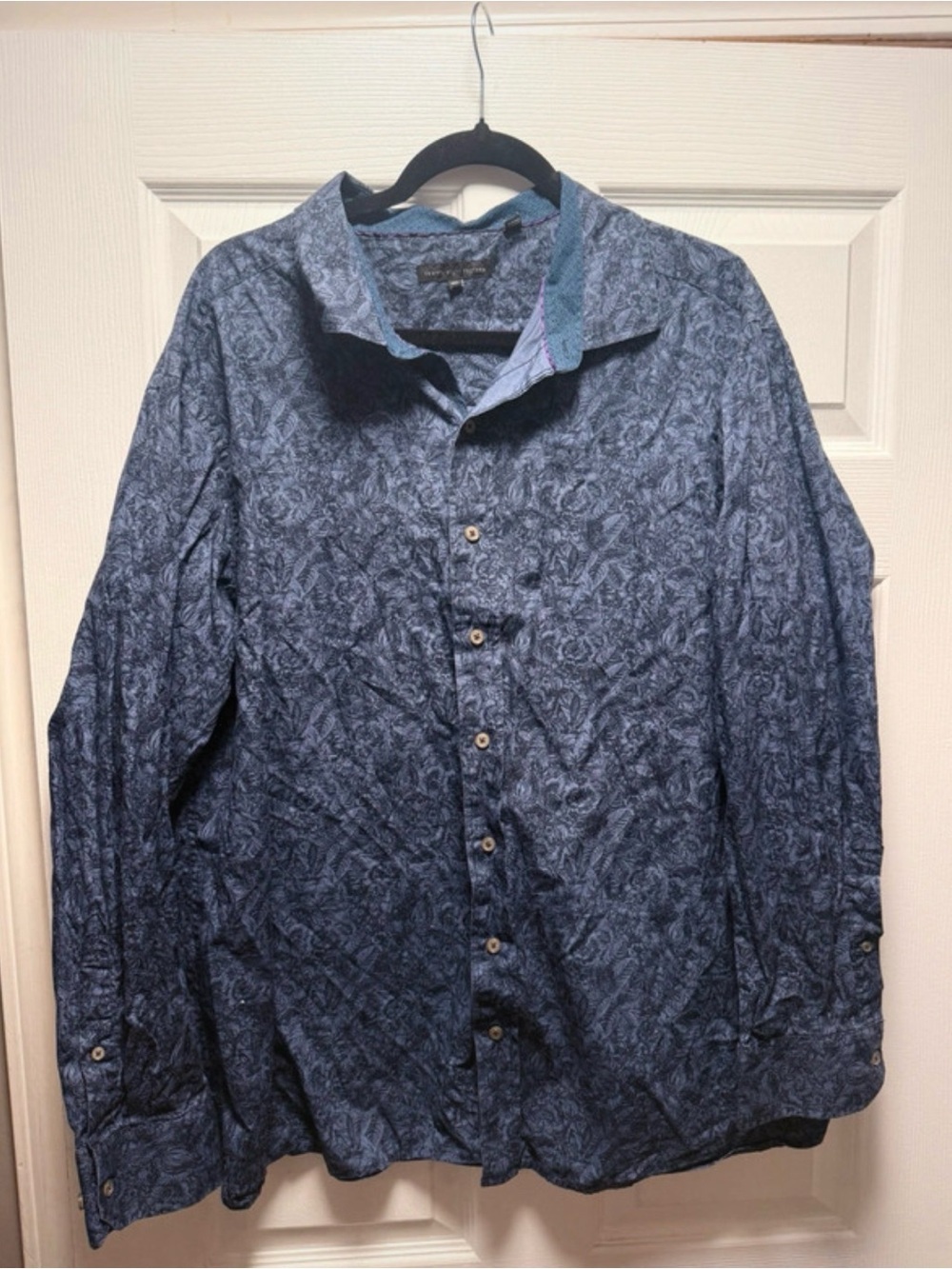 Men's Navy Floral Long-Sleeve Button-Up Shirt